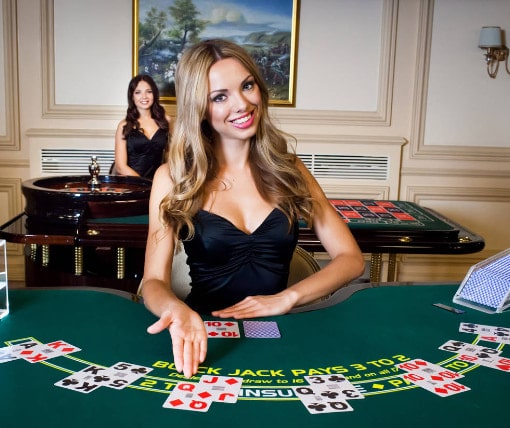 live dealer casinos playtech